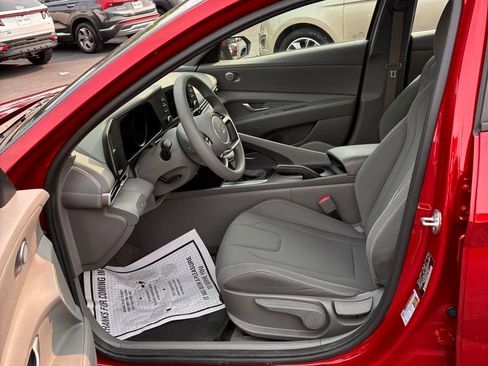 Used 2023 Hyundai Elantra SEL FWD image 23