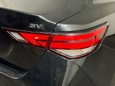 Used 2024 Nissan Sentra SV image 34