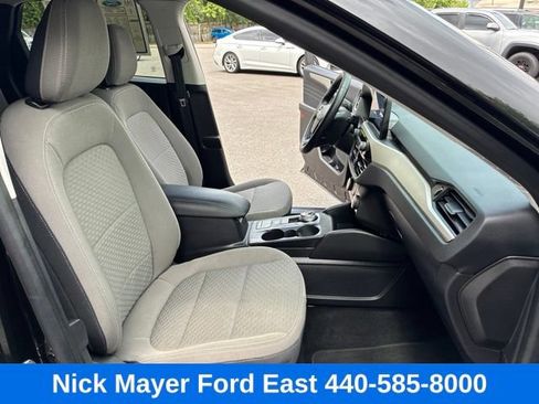 Used 2022 Ford Escape SE w/ Convenience Package FWD image 21