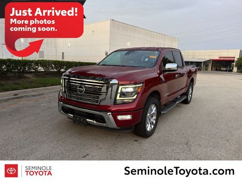 Used 2021 Nissan Titan SL AWD/4WD image 1