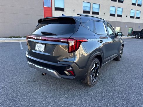 New 2025 Kia Seltos S image 3