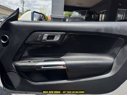 Used 2019 Ford Mustang GT w/ Black Accent Package RWD image 21