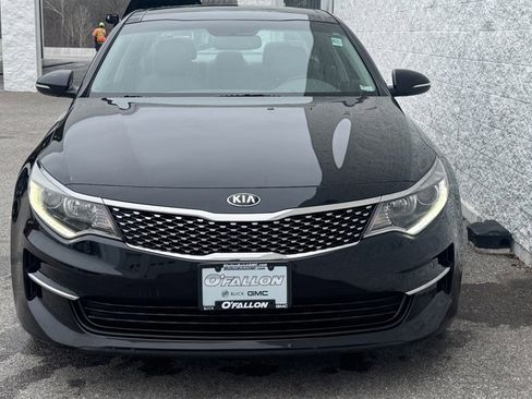 Used 2018 Kia Optima EX w/ Premium Package image 5