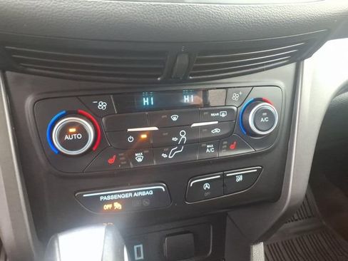 Used 2019 Ford Escape SEL image 20