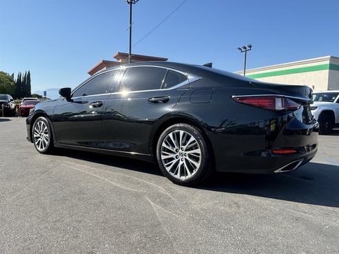 Used 2019 Lexus ES 350 w/ Premium Package FWD image 4