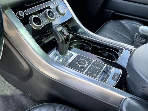 Used 2017 Land Rover Range Rover Sport HSE image 15
