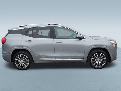 Used 2023 GMC Terrain Denali image 10