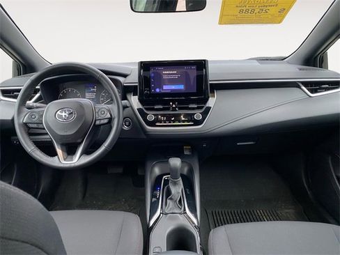 Used 2024 Toyota Corolla SE image 10