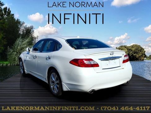 Used 2011 INFINITI M37 w/ Premium Pkg RWD image 23