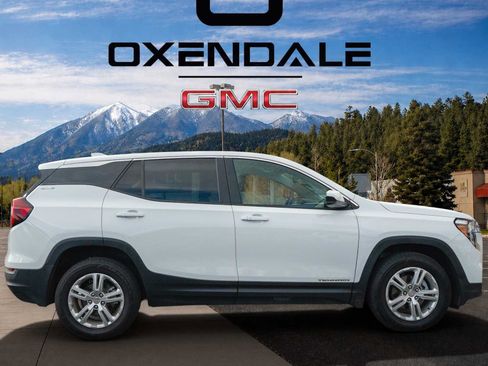 Used 2024 GMC Terrain SLE AWD/4WD image 7