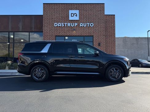 Used 2025 Kia Carnival SX image 7