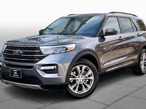 Used 2023 Ford Explorer XLT w/ Equipment Group 202A image 37