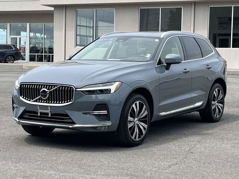 Certified 2023 Volvo XC60 B5 Ultimate w/ Climate Package AWD/4WD image 3