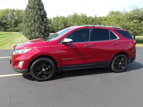 Used 2018 Chevrolet Equinox Premier FWD image 9