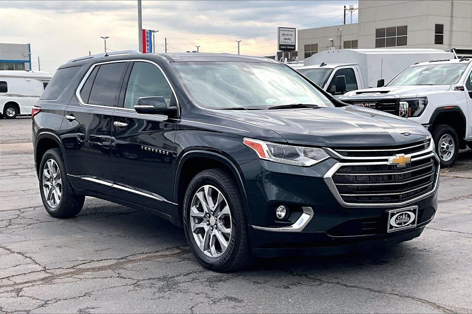 Used 2021 Chevrolet Traverse Premier w/ LPO, Floor Liner Package AWD/4WD image 1