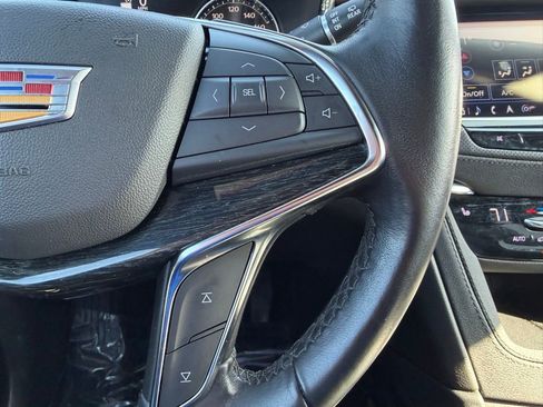 Used 2023 Cadillac XT5 Premium Luxury AWD/4WD image 16