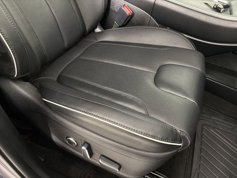 Used 2025 Hyundai Palisade SEL image 32