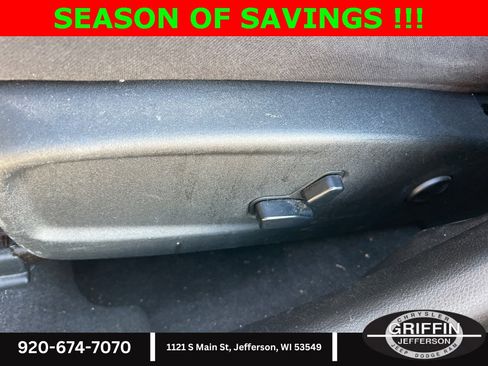 Used 2013 Dodge Charger SXT image 15