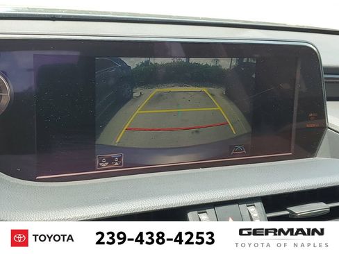 Used 2020 Lexus ES 300h w/ Premium Package FWD image 27