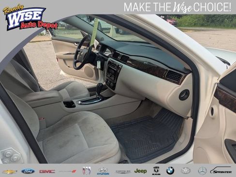 Used 2014 Chevrolet Impala Limited LS FWD image 18