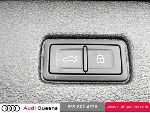 Certified 2022 Audi Q7 2.0T Premium image 11