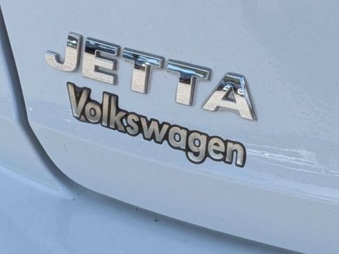 Used 2019 Volkswagen Jetta R-Line FWD image 12