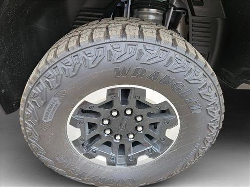 New 2025 GMC Hummer EV 3X w/ Extreme Off-Road Package image 10