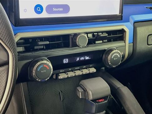 Used 2025 Toyota Tacoma TRD Sport RWD image 14