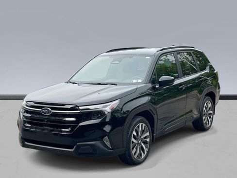 Certified 2025 Subaru Forester Touring AWD/4WD image 1