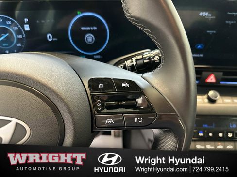 Used 2025 Hyundai Elantra SEL w/ Cargo Package image 21