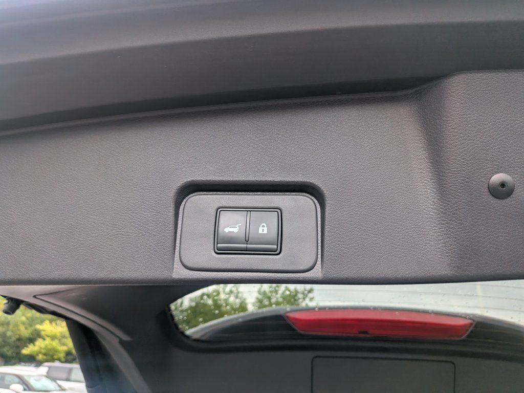 Used 2026 Nissan Rogue SV AWD/4WD image 34