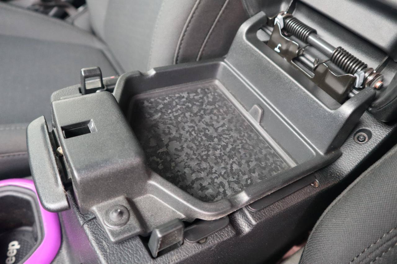 Used 2020 Jeep Wrangler Sport AWD/4WD image 70