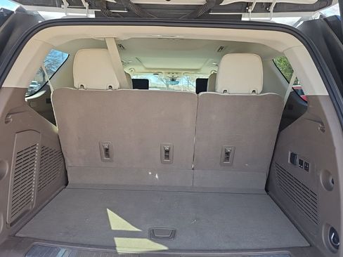 Used 2021 GMC Yukon Denali w/ Denali Premium Package image 20