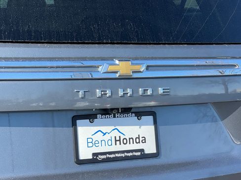 Used 2021 Chevrolet Tahoe Premier w/ Premium Package image 12