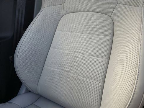 New 2025 Porsche Macan 4 Electric image 29