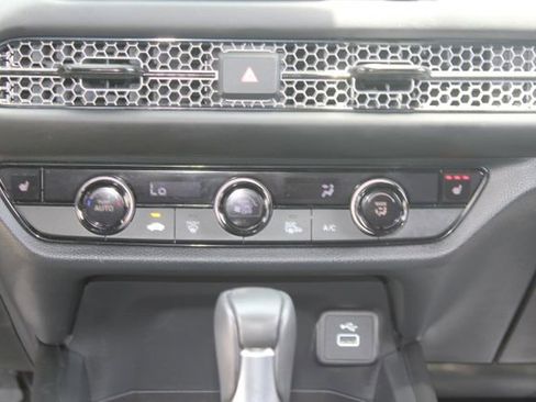 Used 2025 Honda HR-V Sport image 17