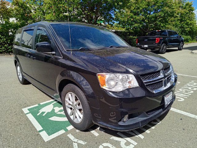 Used 2020 Dodge Grand Caravan SXT FWD image 1