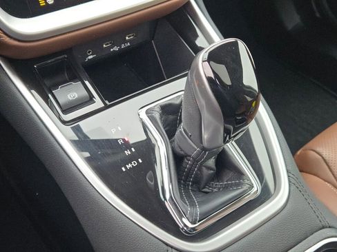 Certified 2021 Subaru Outback Touring w/ Popular Package #2 image 26