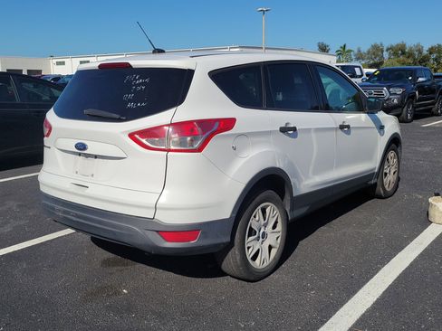 Used 2014 Ford Escape S image 9