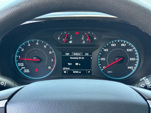 Used 2021 Chevrolet Traverse LS FWD image 30
