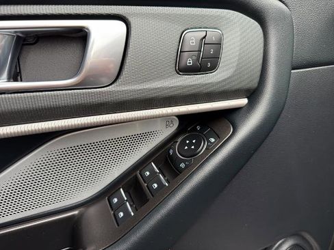 Certified 2025 Ford Explorer ST image 18