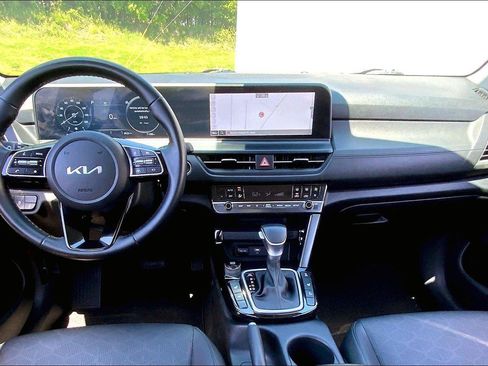 Used 2024 Kia Seltos EX AWD/4WD image 13