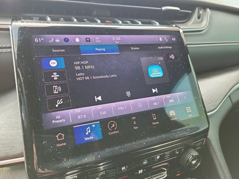 Certified 2024 Jeep Grand Cherokee Limited w/ Luxury Tech Group II image 29