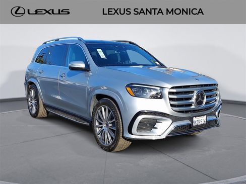 Used 2024 Mercedes-Benz GLS 450 4MATIC image 3