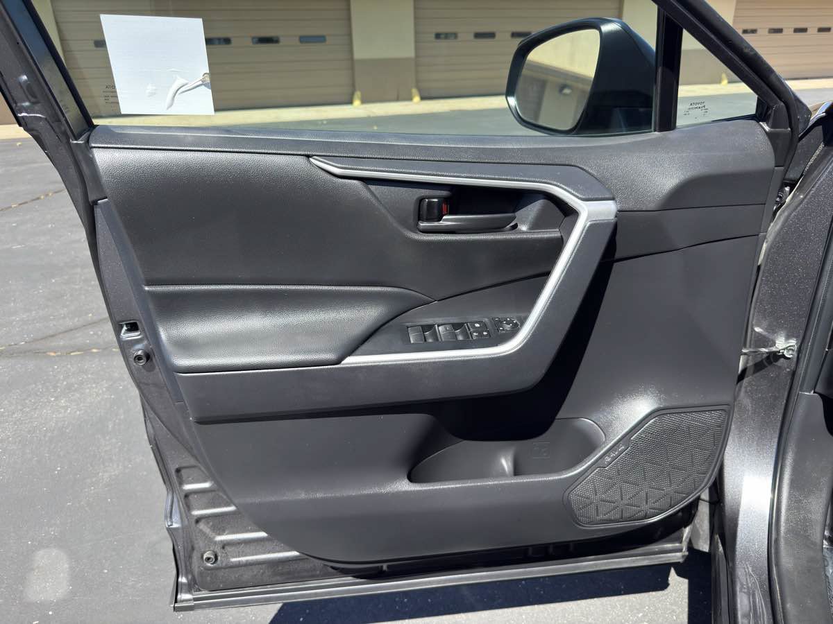 Used 2024 Toyota RAV4 LE FWD image 12