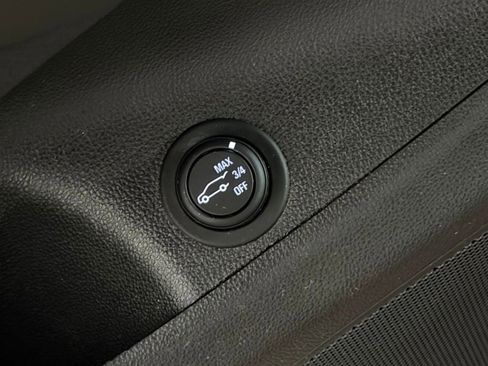 Used 2017 Buick Envision Premium image 33