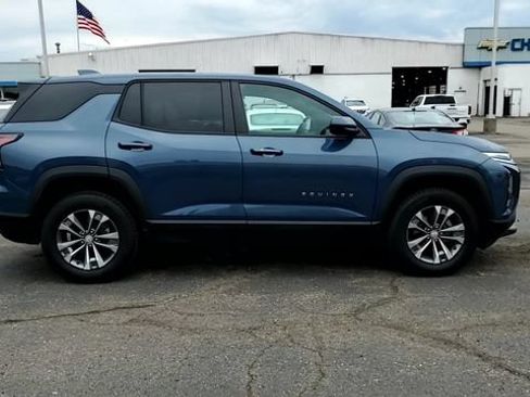 Certified 2025 Chevrolet Equinox LT w/ Safety and Technology Package AWD/4WD image 8