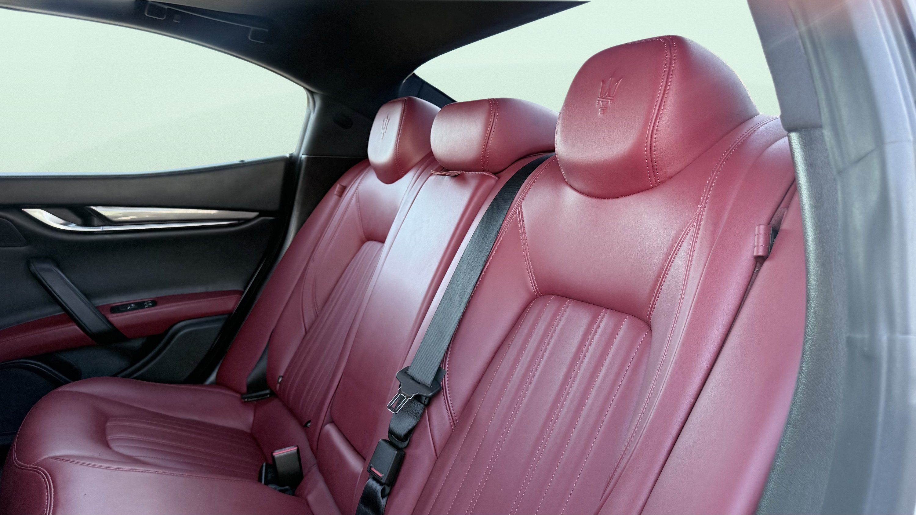 Used 2018 Maserati Ghibli RWD image 25