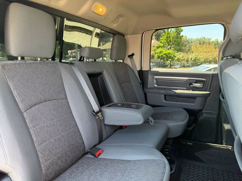 Used 2019 RAM 1500 Big Horn AWD/4WD image 26