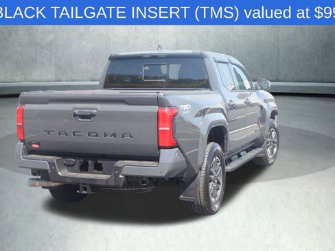 Used 2025 Toyota Tacoma TRD Sport w/ TRD Sport Upgrade Package AWD/4WD image 10